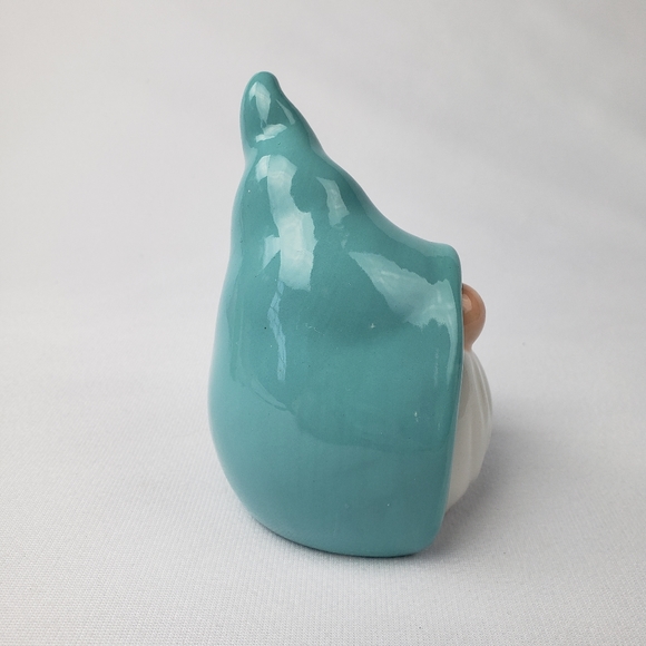 Blue Gnome Tiered Tray Decor - Picture 2 of 7